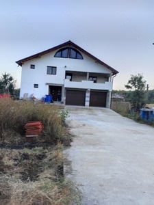 Vând   schimb casa  cu etaj situata in Colonesti Olt, are4 dormit, 2bai, garaj, beci 85000 eur,  - imagine 5