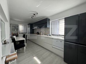 Casa pe parter cu 4 camere, mobilată utilată, 520 mp teren, Preajba - imagine 2