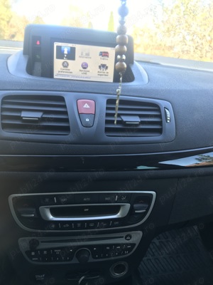 Renault megan 3 editie speciala ,an 2011,motor 1,5 dci,foarte economic - imagine 5