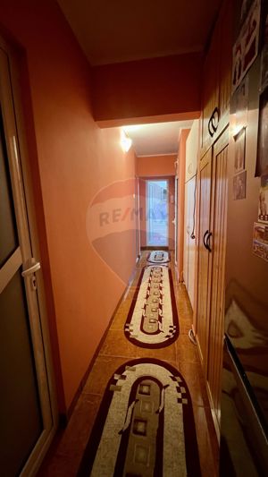 Apartament cu 3 camere de vânzare în zona Calarasi 4 Braila - imagine 5