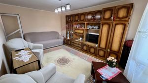 Apartament cu 3 camere de vânzare în zona Calarasi 4 Braila - imagine 2