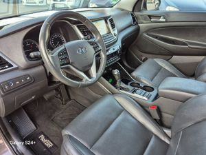 = HYUNDAI TUCSON 4x4 Aut, 2.0 cdti Piele Navi Xenon Led 2015 E6 = 16.990 e. =   - imagine 17