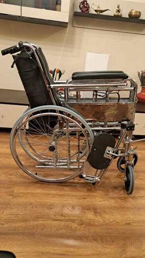 Scaun cu rotile reglabil - imagine 2