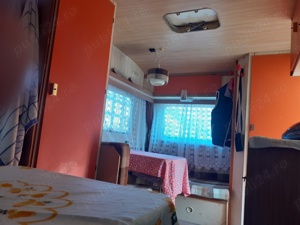 Rulota de vanzare - imagine 2