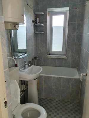 Inchiriez apartament 2 camere. Zona Cet - imagine 4