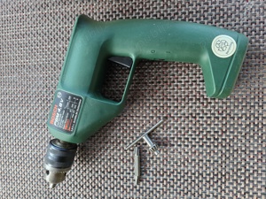 Bormasina Bosch cu acumulator