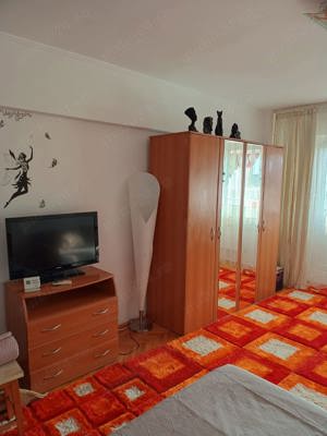 Inchiriez apartament 1 cameră, zonă centrală  - imagine 3