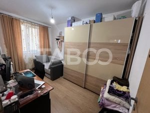 Apartament 3 camere decomandat cu vedere superba spre munte - Sibiu  - imagine 7