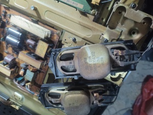 set 2 difuzoare eab58304302 8ohm 10w de pe tv Lg 32lh2010 - imagine 3