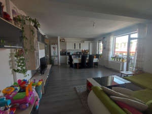 Apartament cu 2 camere, etaj intermediar, zona Borhanci - imagine 3