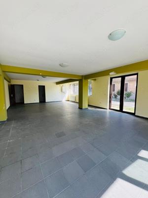 Spatiu comercial sau pentru birouri de inchiriat in zona Boul Rosu - imagine 2