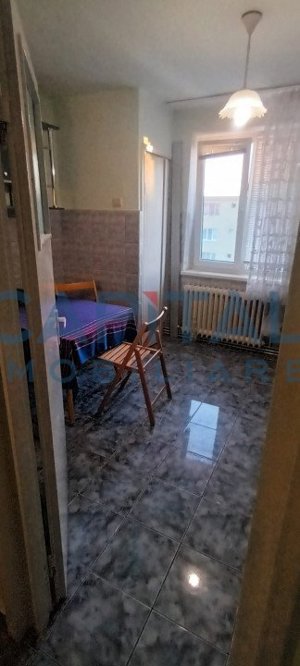 Apartament de vanzare in Turda, 4 camere, Micro 2,Calea Victoriei, etaj 4.  - imagine 6