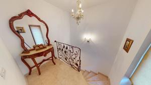 Vilă superbă, 10 camere, renovată ultramodernist, zona Patriarhie - imagine 3