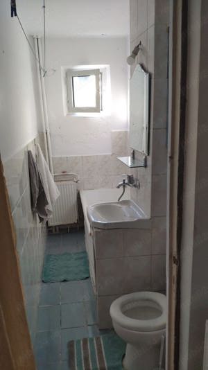 Apartament cu 2 camere semidecomandat si boxa, Zona G.Enescu, Suceava - imagine 3