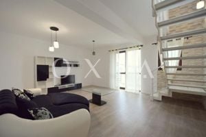 AX923 Giroc-Esso, Apartament Pe Doua Nivele - imagine 3