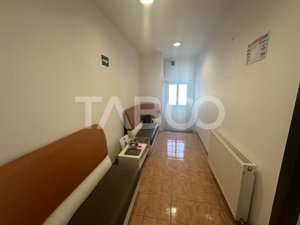 Apartament la casa 110 mpu 5 camere 2 bai parter Orasul de Jos Sibiu - imagine 8