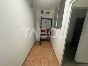 Apartament la casa 110 mpu 5 camere 2 bai parter Orasul de Jos Sibiu - imagine 6