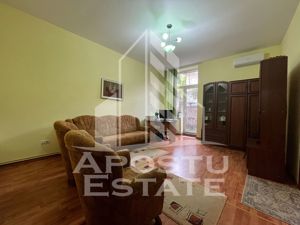 Apartament cu 3 camere, semidecomandat,situat in zona Centrala - imagine 6