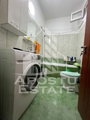 Apartament cu 3 camere, semidecomandat,situat in zona Centrala - imagine 7