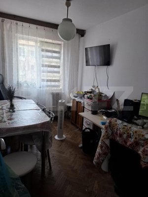 Apartament cu 4 camere, semidecomandat, 62 mp, zona Dacia - imagine 3