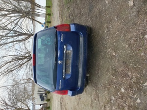 Dezmembrez Peogeot 307 diesel an 2004 - imagine 4