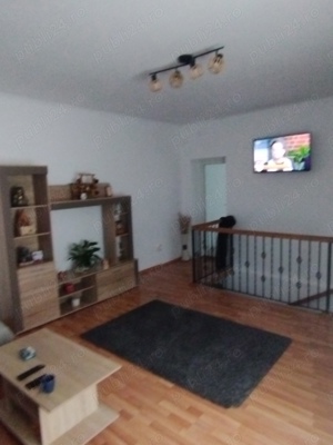 Casă de vînzare cu 2 apartamente  - imagine 10