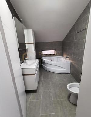 Duplex - dormitor pe plan - toate utilitatile - imagine 6