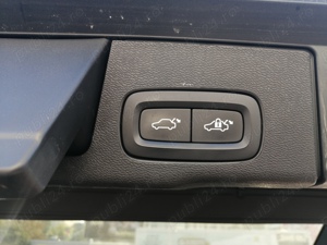 Vand Volvo XC 60 unic proprietar in țară  - imagine 9