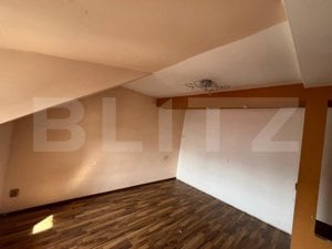 Casa cu 7 dormitoare, în regim P+E+M, 300 mp și 250 mp curte, în zona centrală - imagine 2