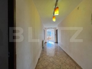 Casa cu 7 dormitoare, în regim P+E+M, 300 mp și 250 mp curte, în zona centrală - imagine 14