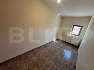 Casa cu 7 dormitoare, în regim P+E+M, 300 mp și 250 mp curte, în zona centrală - imagine 17