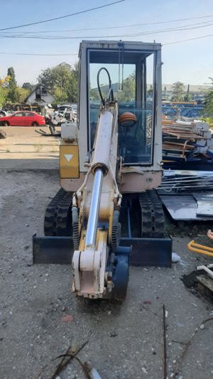 vand excavator komatsu - imagine 2