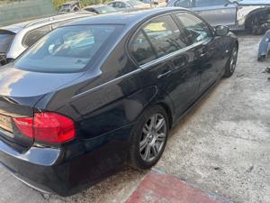 Dezmembram bmw 318d an 2009 - imagine 2