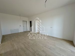 Apartament cu 3 camere si 2 bai,dressing, bloc cu lift la asfalt Giroc - imagine 2