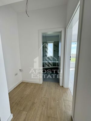 Apartament cu 3 camere si 2 bai,dressing, bloc cu lift la asfalt Giroc - imagine 15