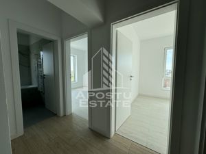 Apartament cu 3 camere si 2 bai,dressing, bloc cu lift la asfalt Giroc - imagine 11