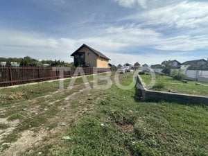 Teren de vanzare 600 mp deschidere de 9,8 m zona Piata Cluj Sibiu - imagine 2