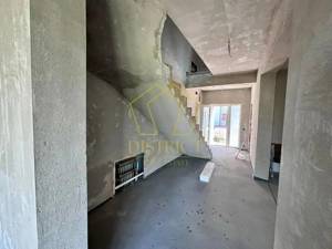 Duplex deosebit cu 4 camere despartit prin garaj | Hotel Arta - imagine 6