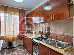 Apartament cu 3 camere de vanzare in zona Rogerius Oradea - imagine 3