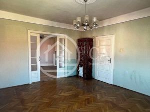 Apartament cu 3 camere de vanzare zona Muzeul Tarii Crisurilor Oradea - imagine 9