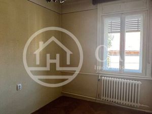 Apartament cu 3 camere de vanzare zona Muzeul Tarii Crisurilor Oradea - imagine 5