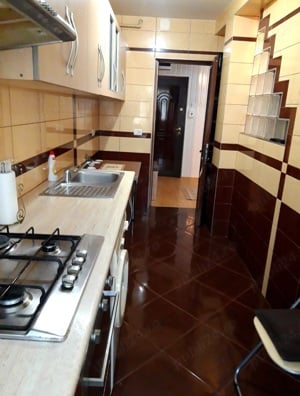 vand apartament cu 3 camere - imagine 4