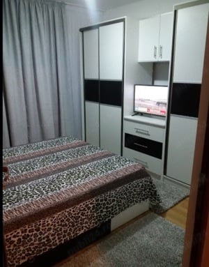 vand apartament cu 3 camere - imagine 3