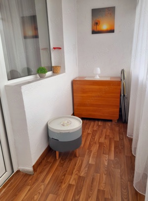 vand apartament cu 3 camere - imagine 7