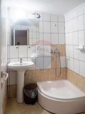 Vilă cu 8 camere de vânzare în zona Zamora | Pensiune | Regim hotelier - imagine 13