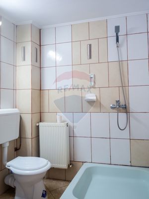 Vilă cu 8 camere de vânzare în zona Zamora | Pensiune | Regim hotelier - imagine 11