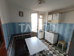 Apartament 3 camere 65mpu mobilat pivnita 2 balcoane etaj 2 Alba Iulia - imagine 5