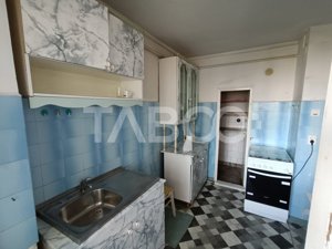 Apartament 3 camere 65mpu mobilat pivnita 2 balcoane etaj 2 Alba Iulia - imagine 6