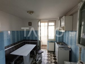 Apartament 3 camere 65mpu mobilat pivnita 2 balcoane etaj 2 Alba Iulia - imagine 11