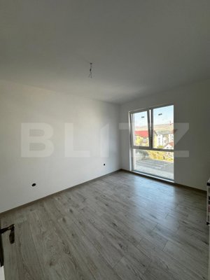 Apartament 3 camere finisat, 64 mp, parcare, zona Teilor  - imagine 3